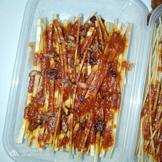 

JAJANAN ANEKA MAKANAN RINGAN CEMILAN SNACK MIE LIDI MI LIDI BESAR SAMBAL OTOK SEMRAWUT PEDES NAMPOL