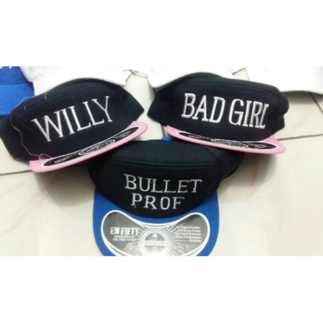 Topi snapback custom bordir