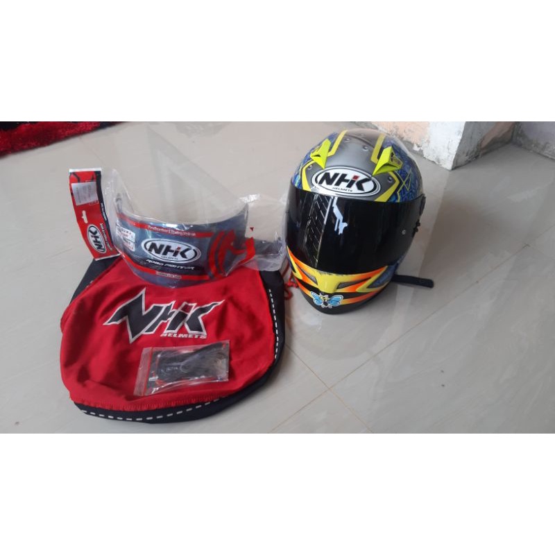 HELM NHK GP PRO ring / TERMINATOR TT livery KAREL ABRAHAM