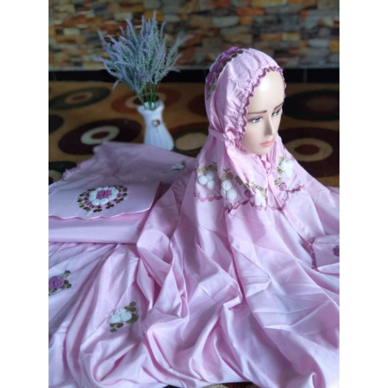 MUKENA LAJURAN KATUN SUTRA BORDIR TILE