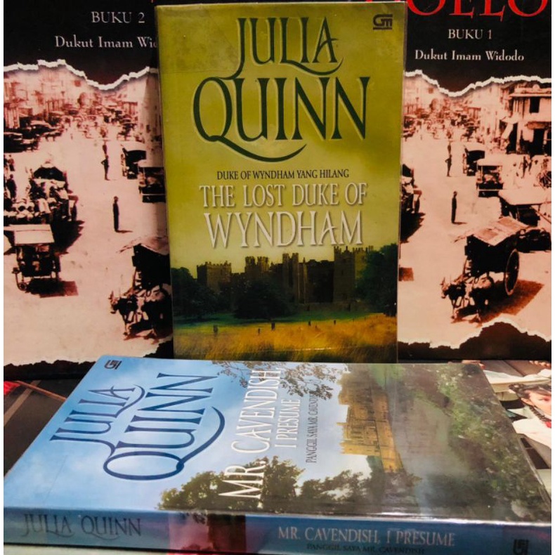 paket 2 novel romantis terjemahan. Julia Quinn.