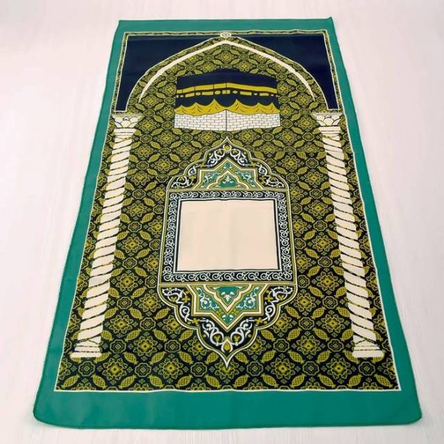 Azkiya Sajadah Ka’bah