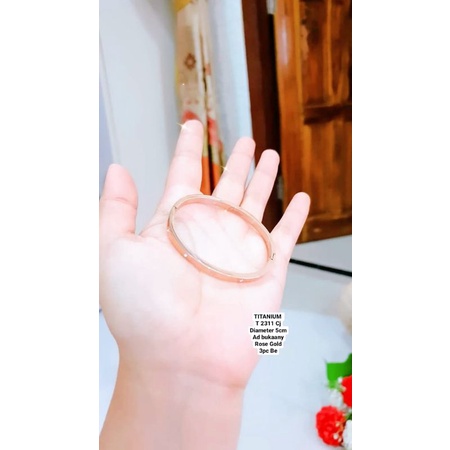 gelang cartier anak titanium