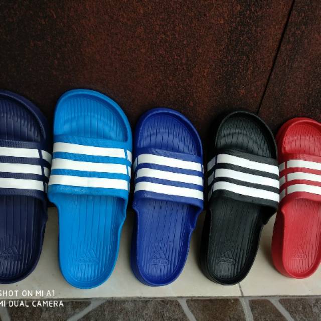 Sandal selop adidas cowok 7-10