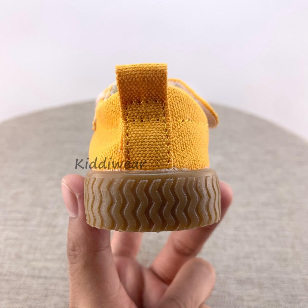 (Kiddiwear) Sepatu sneakers anak MBK63