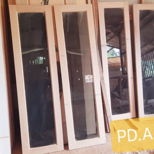 KUSEN + JENDELA KACA KAYU MERANTI MARSAWA