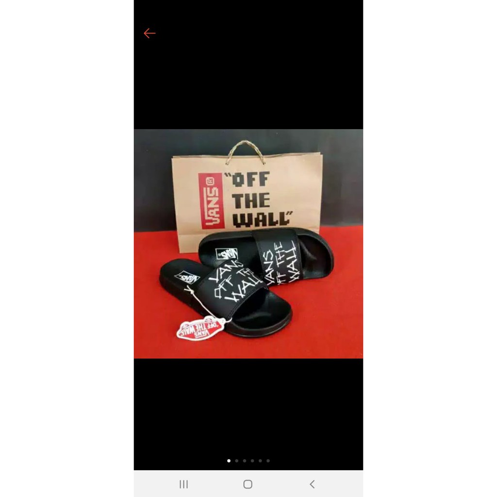 SANDAL PRIA SLIP ON VANS OFF THE WALL FULL BLACK/ SENDAL SLOP HITAM MOTIF CASUAL