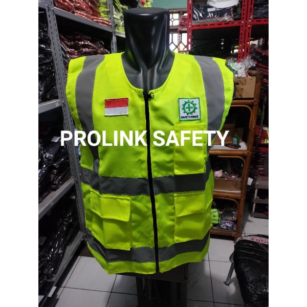 ROMPI SAFETY BAHAN DRILL HIJAU RESLETING BERLOGO K3 BENDERA