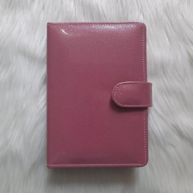

Office & Stationery | Document Organizer | Binder Glitter Laminasi Glossy A6 6 Ring | Best Seller