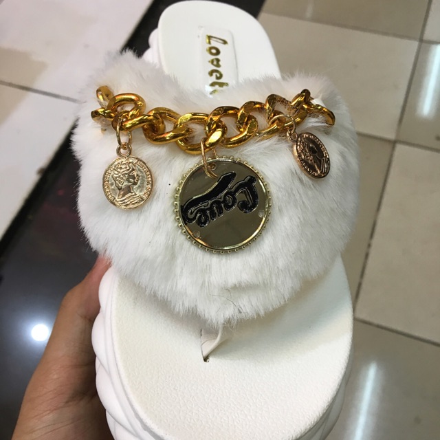 Sandal tinggi lovetta