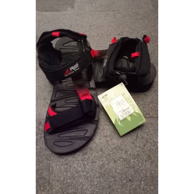 Rei Sandal Gunung Cowok