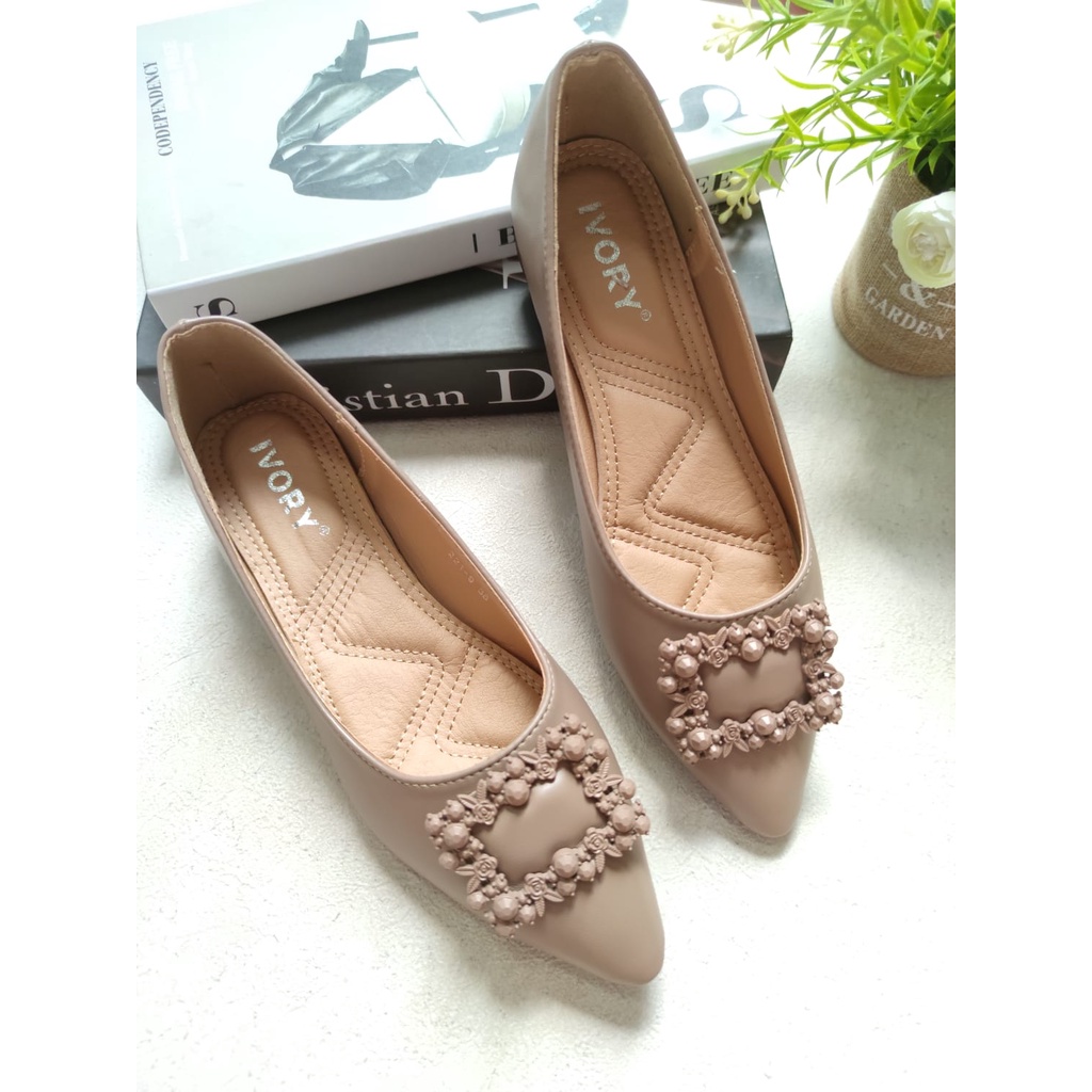 IVORY Sepatu Wanita Heels 2cm Formal 221-9