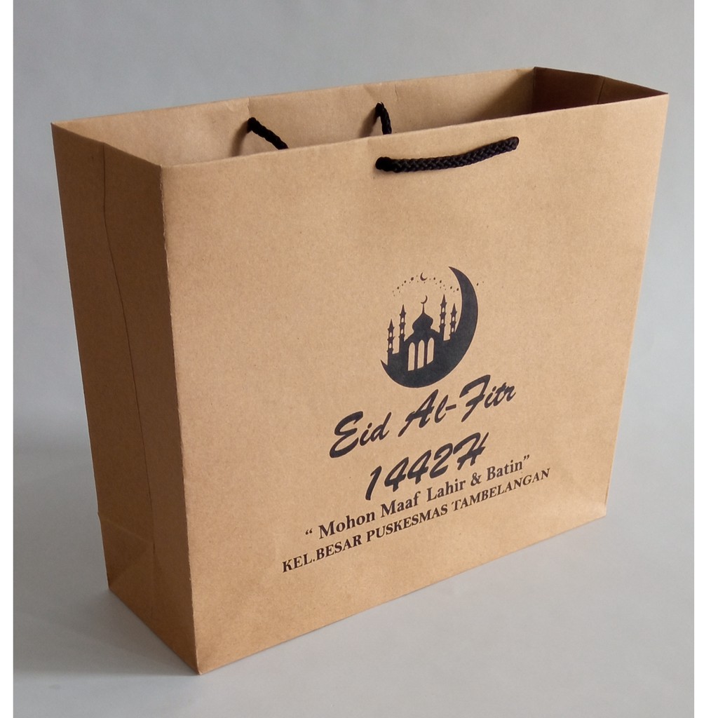 

Paper Bag Custom Sablon Bahan Kertas Kraft Coklat Ukuran 30x10x25 Bertali Kuat Bagus Murah Mantab OK