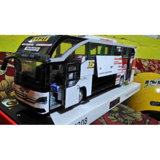 Miniatur Bus Harga Murah Full Lampu Eka Cepat