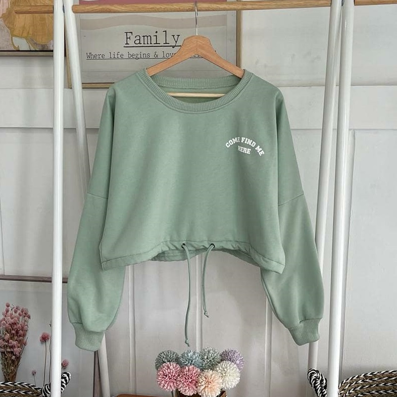 Public - Come Find Me Sweater - Oversize Crop Wanita