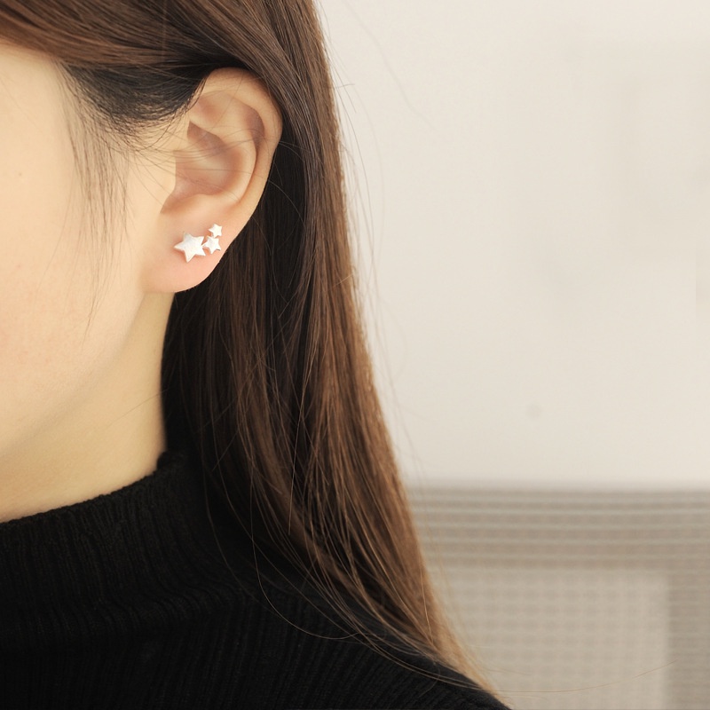 Fashion Silver Little Star S925 Silver Pin Stud Earrings Anting-anting Logam Gaya Anak Perempuan Sederhana Dan Kecil