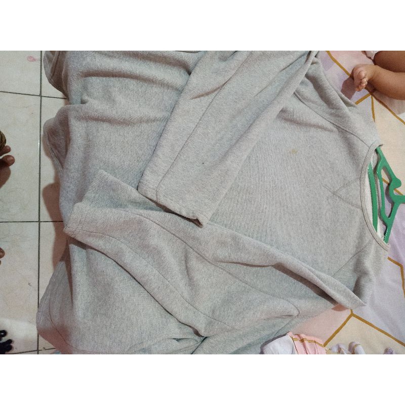 PRELOVED SWEATER RAJUT JUMBO LD 140 an