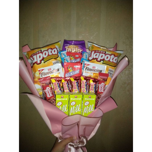 

Bouquet snack - buket makanan besar - buket wisuda