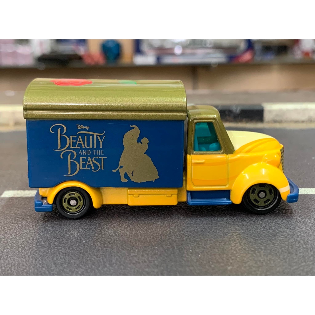 Tomica Disney Motors Belle Beauty And The Beast