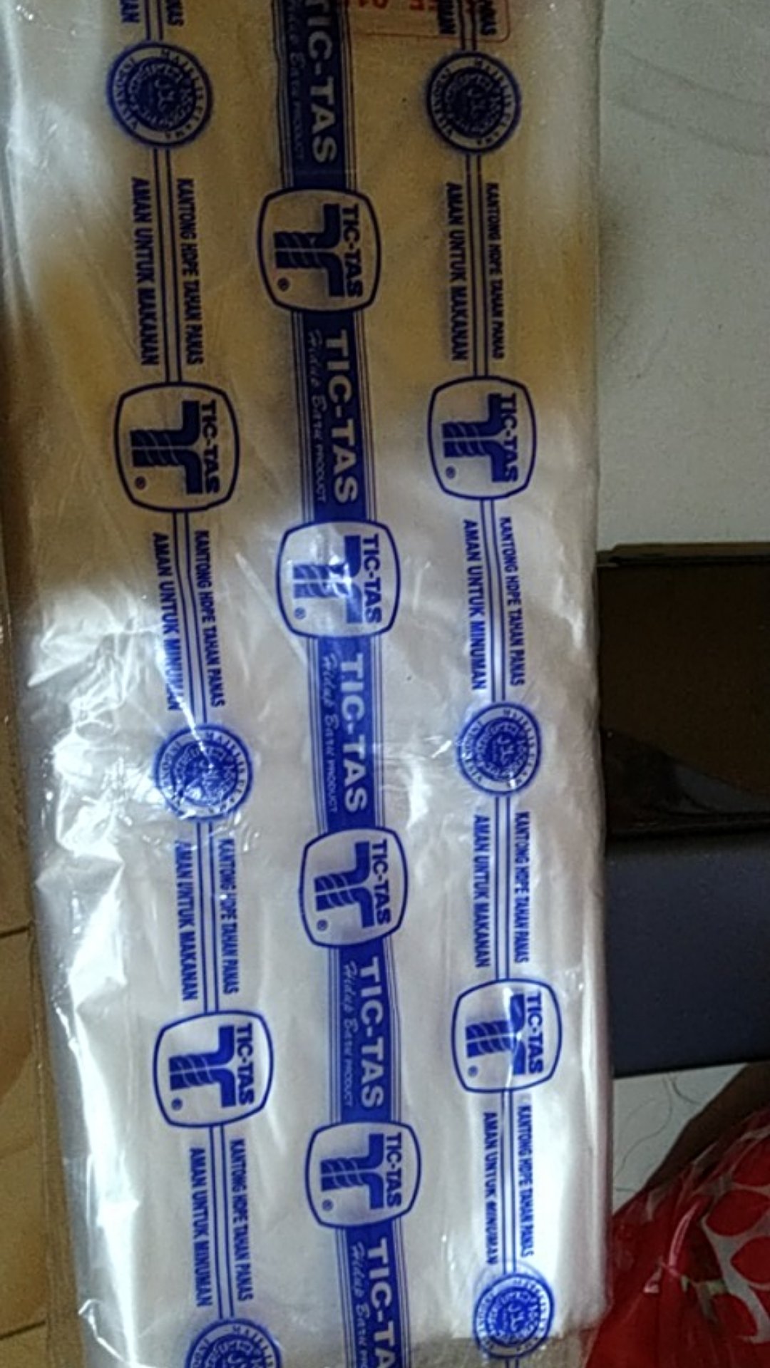 Plastik Laundry Tictas 35x55 Isi 100