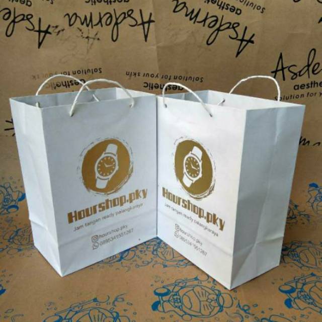 

Paperbag / uk 15x9x21 / Tas kertas / Goodie bag / Souvenir / bag / Custom Sablon / FREE DESAIN