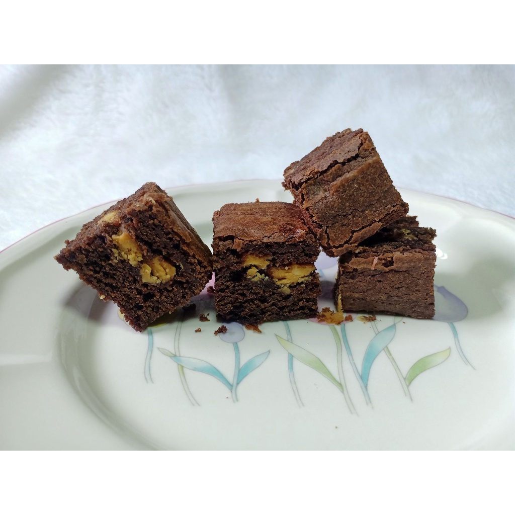 

Brownies Panggang Kacang (20x10)