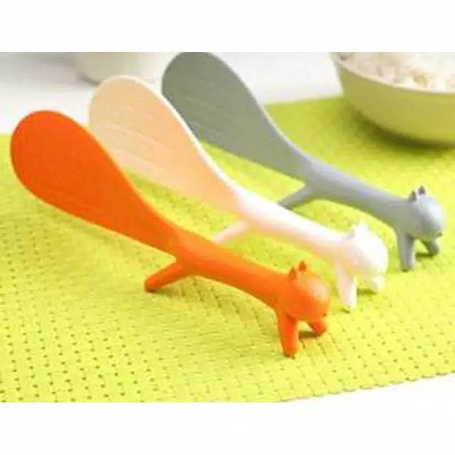 CENTONG/SENDOK NASI SQUIREL/RICE COOKER SPOON SENDOK NASI  BENTUK TUPAI