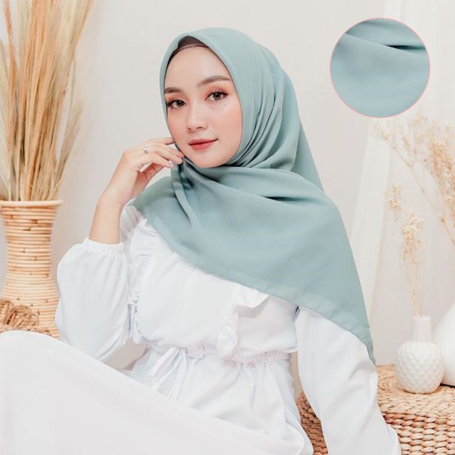 Hijab Segiempat Polycotton 115 x 115 Warna Part 1 Bella Square-BLUE JEANS