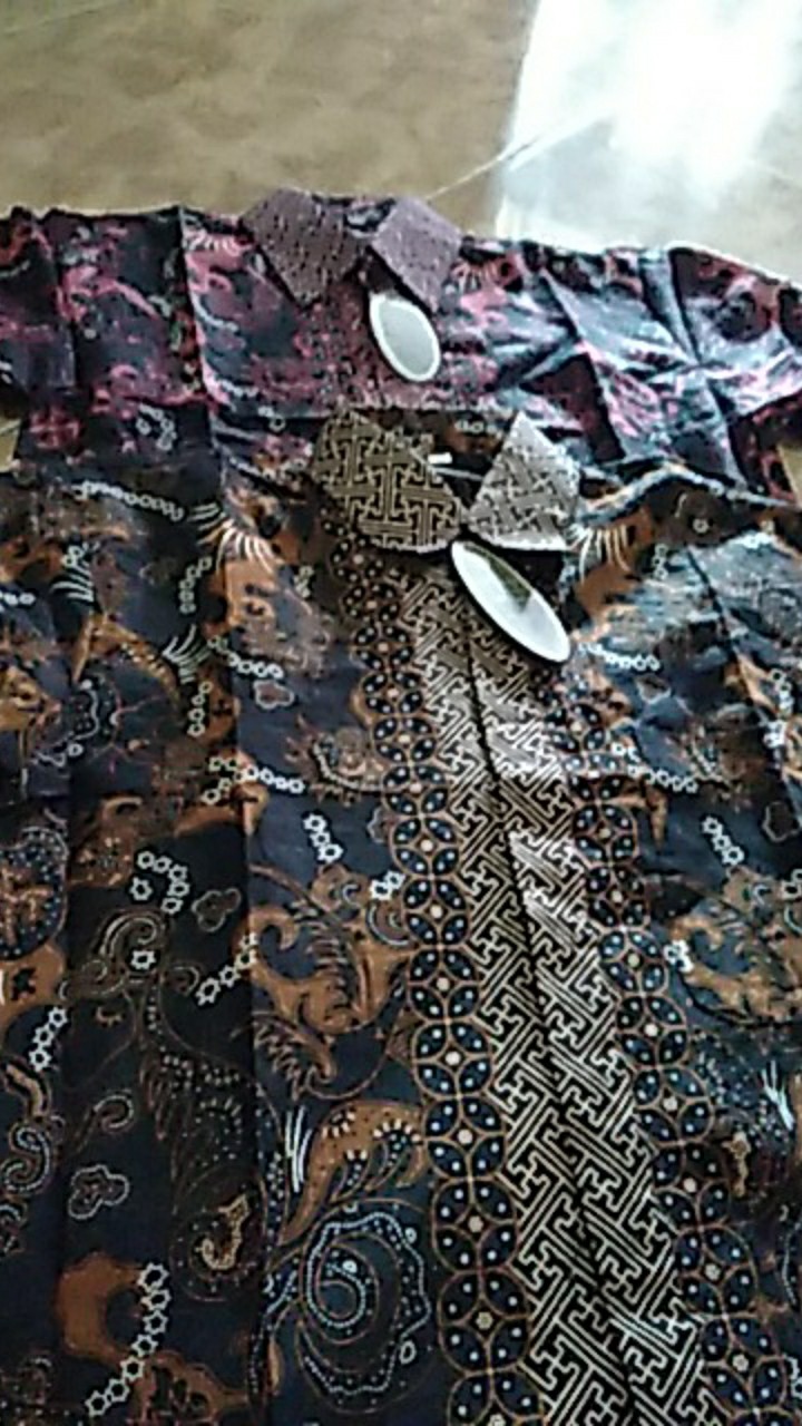 Kemeja Batik Risna Batik Jumbo Hrb089 Ppbtk07 Wsa04 Lengan Pendek Kode 22 /kemejapria/kemejabatik