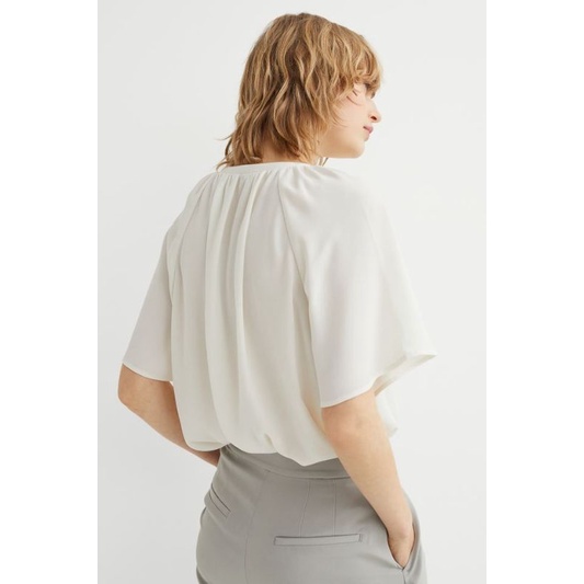 HM satin cream blouse