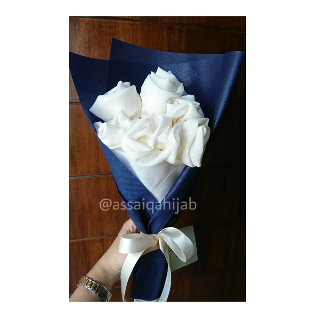 Bouquet Hijab