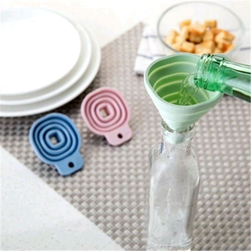 Corong minyak mini praktis lipat kotak / corong air portable / corong silikon