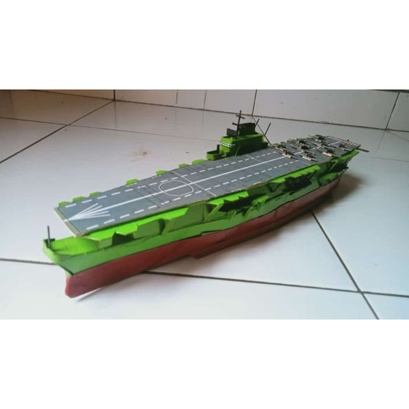 miniatur kapal induk jepang IJN Shinano