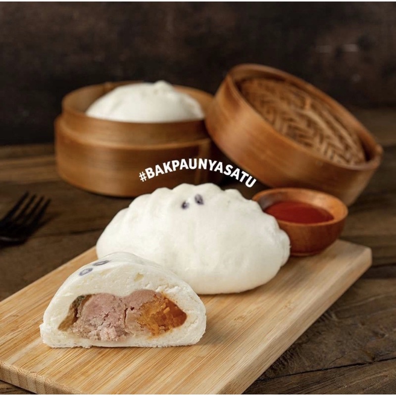 

GFD (READY SIAP KIRIM) Bakpau A1 Babi Cincang Telur Asin Telor Asin- Bakpau A Satu Legendaris