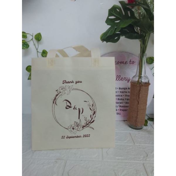 

Tas spunbond sablon Hajatan/wedding/khitam/mengenang