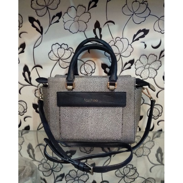 (Preloved) VERA WANG Tas wanita selempang sling bag