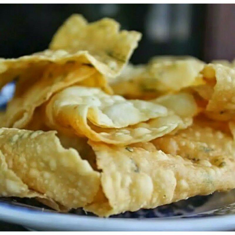 

keripik bawang 250gr keripik pangsit