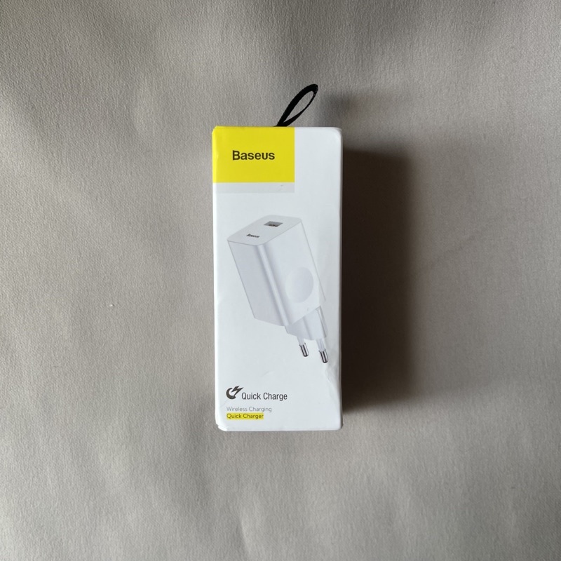 BASEUS Kepala Charger BASEUS 24W Fast Charging Quick Charger Support QC3.0 - Putih