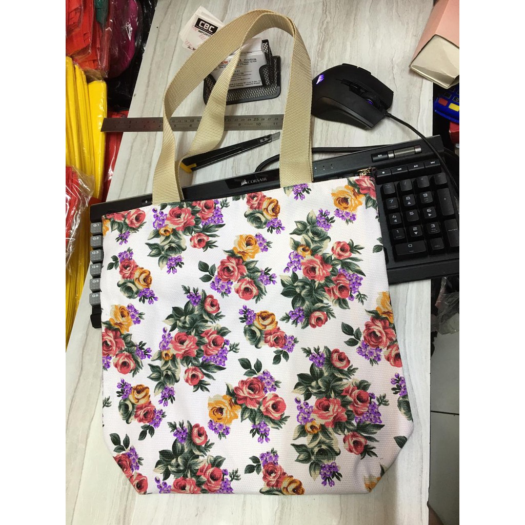 

TAS KAIN BAHAN KANVAS CANVAS UKURAN 35 X 28