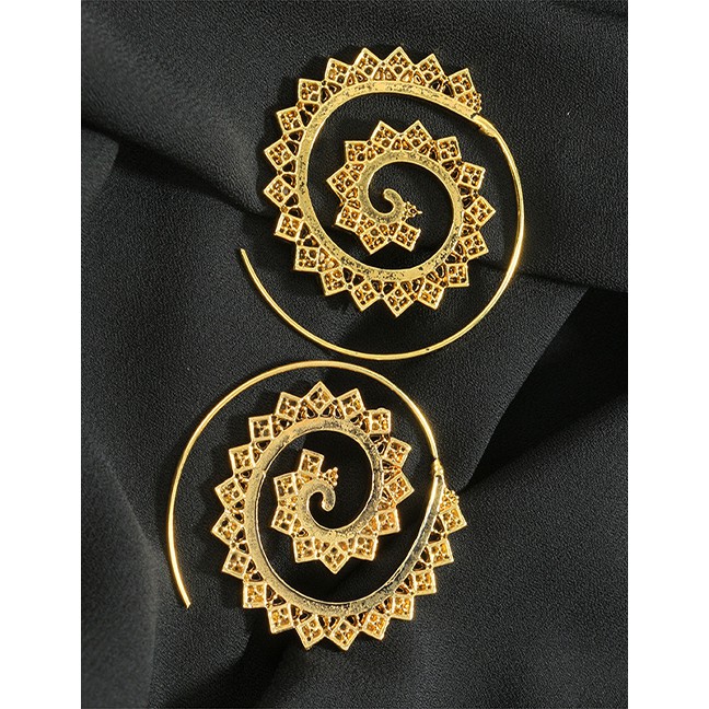 LRC Anting Tusuk Fashion Gold Inverted Four-corner Vortex Gear Earrings F59324