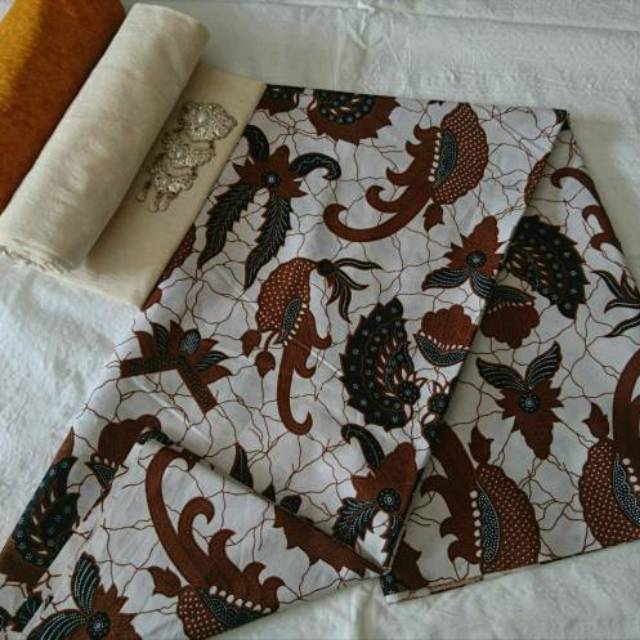 SBY KAIN BATIK MOTIF PUTIHAN EMBOS BATIK ASLI PEKALONGAN / BATIK ORI PEKALONGAN