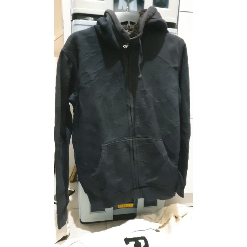 jaket zipper hoodie bulu angsa sherpa merk uniqlo
