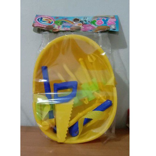 helm perkakas anak / helmet perkakas mainan / perkakas mainan / helm mainan perkakas / perkakas anak