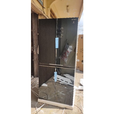 Kulkas sharp 4 pintu side by side j tech inverter plasmacluster ion tempered glass lemari es queen i