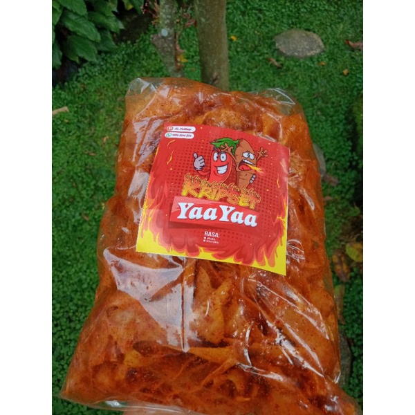 

1kg (4 bungkus) Kripset kripik singkong pedas gurih,Kripset kembar khas sukabumi asli 1kg