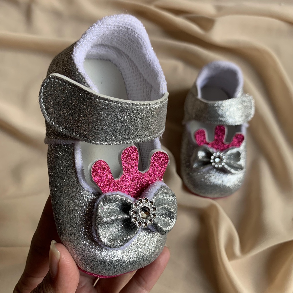 SEPATU PREWALKER BABY BAYI SEPATU PESTA KONDANGAN FLATSHOES ANAK PEREMPUAN 0 12 BULAN GEL MANIK PITA BLINK BLINK TERLARIS Prewalker - sepatu bayi unisex / baby shoes Sepatu Anak Laki Sepatu Bayi Prewalker Shoes 0-18 bulan Import Sepatu Prewalker Casual