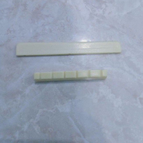 Nut sadle gitar klasik nylon / 1 pasang nut &amp; sadle gitar nylon