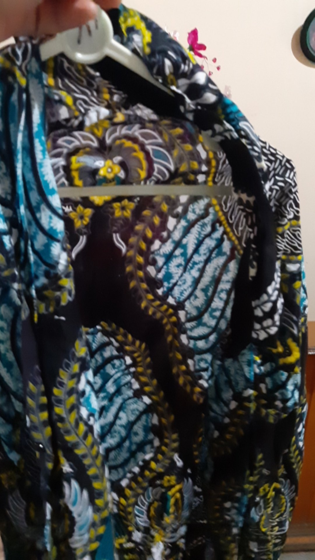 Kemeja Batik Pria Modern Lengan Panjang Motif Kembang Tulip