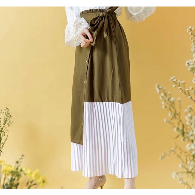 uniqlo skirt/ rok panjang wanita/ rok murah/ rok plisket termurah/ bawahan rok wanita/ rok prisket/ 