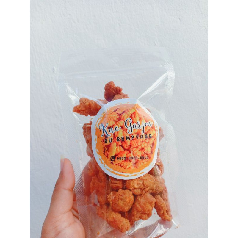 

kue garpu khas bali 100gram - kue kering - cemilan murah - oleh-oleh khas bali - cemilan pedas